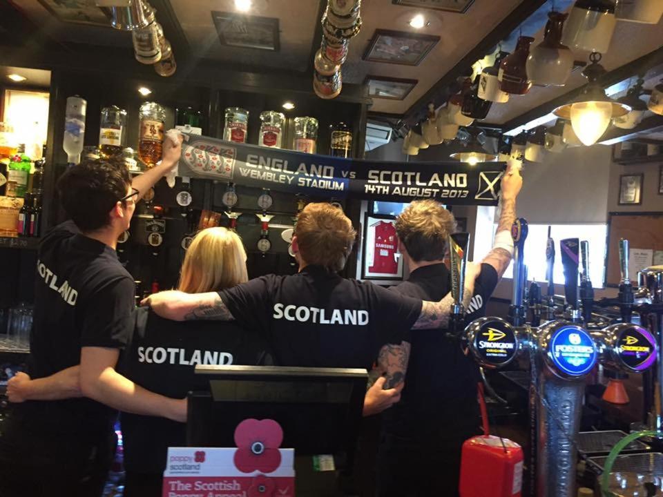 The Blackbull Inn Polmont エクステリア 写真
